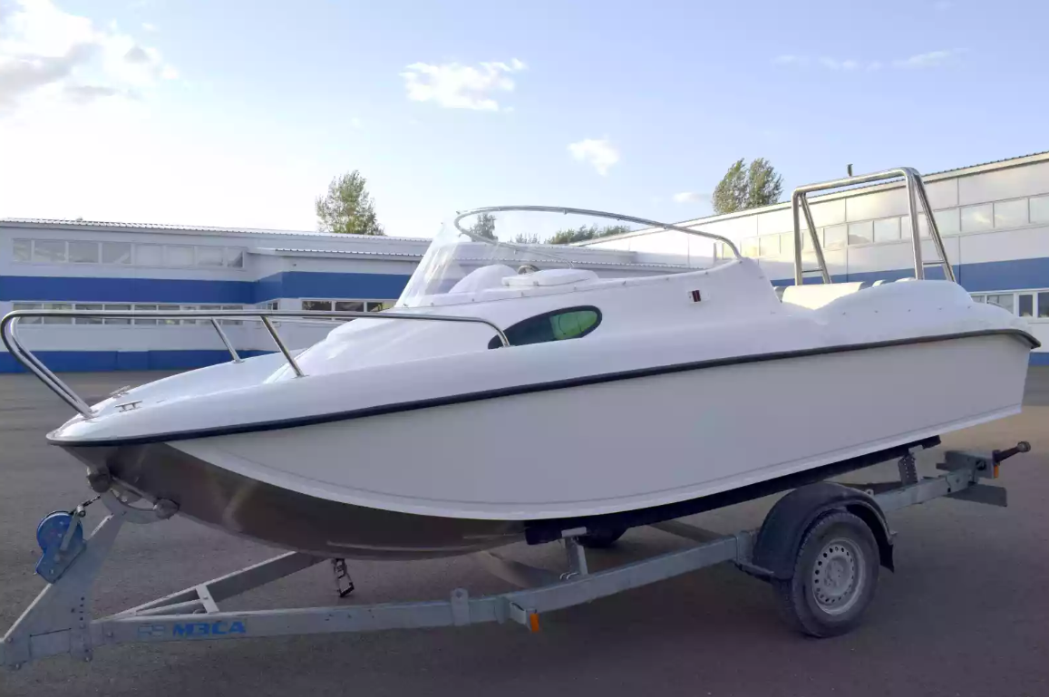 Комбинированный катер Neman-530 с каютой в Назрани