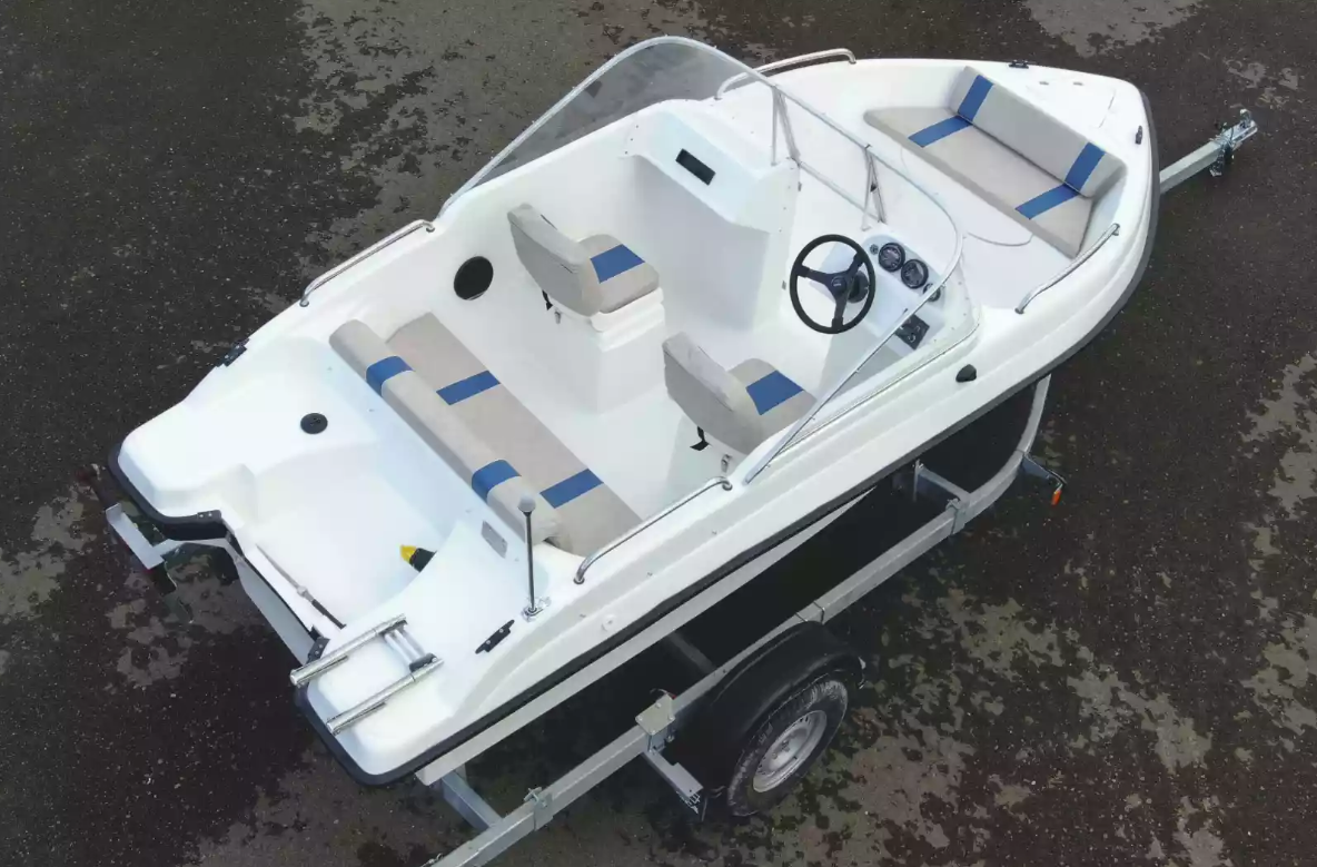 Стеклопластиковый катер Wyatboat-3 DC Open в Назрани