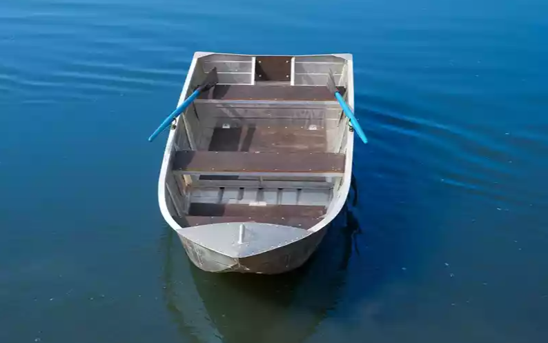 Алюминиевая лодка Вятка-Профи 37 в Назрани