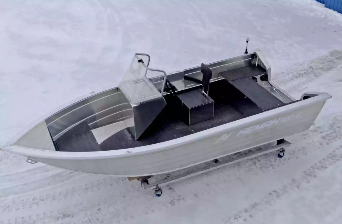 Алюминиевая лодка Неман-400 С в Назрани