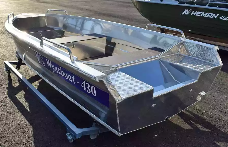 Алюминиевая лодка  Wyatboat-430 Р в Назрани