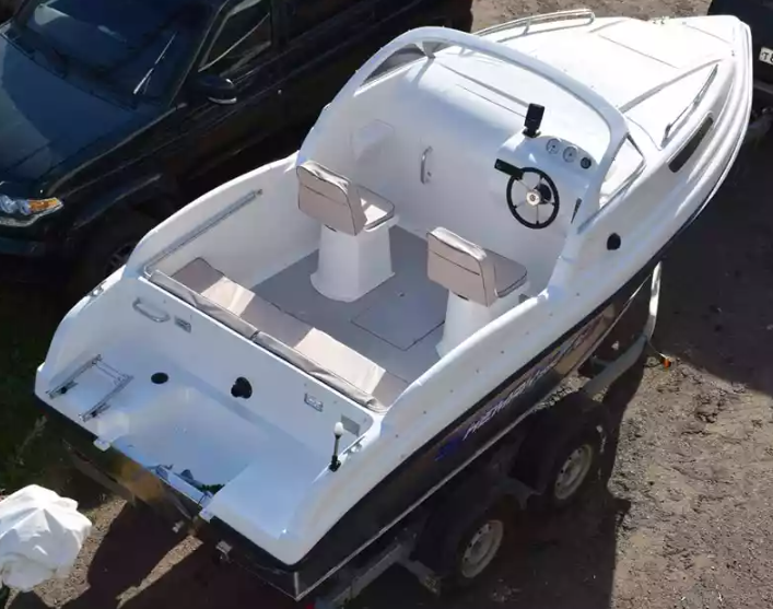 Комбинированный катер Neman-550 с каютой в Назрани