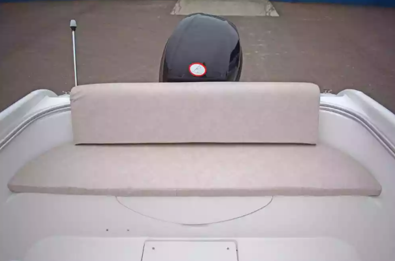 Стеклопластиковый катер Neman-530 с каютой в Назрани