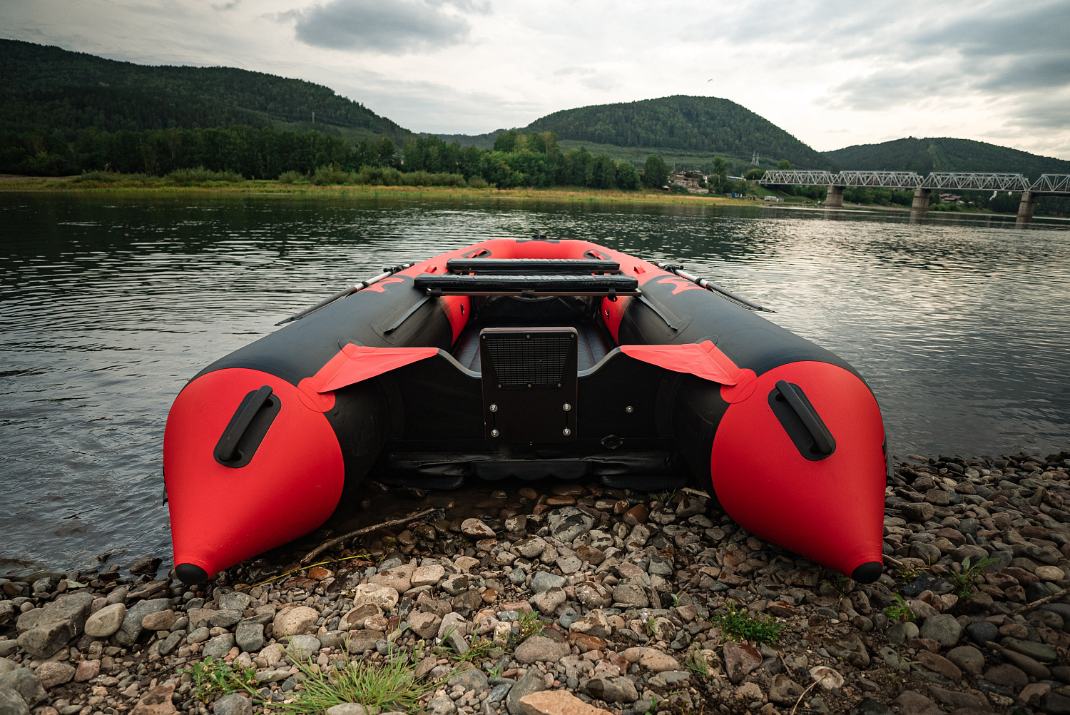 Лодка MISHIMO RIVER JET 400 под водомет в Назрани