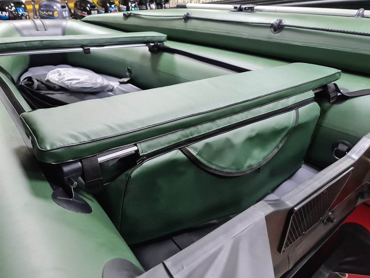 КОМПЛЕКТ МЯГКИХ НАКЛАДОК С СУМКОЙ ДЛЯ ЛОДОК 110Х20 ЗЕЛЕНЫЙ в Назрани