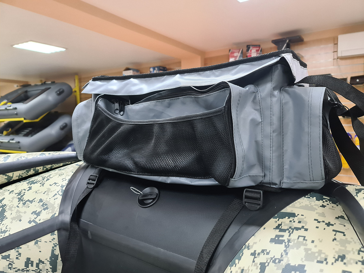 СУМКА ЛЮКС НА БАЛЛОН ДЛЯ ЛОДОК ПВХ 50Х25Х25 СМ в Назрани